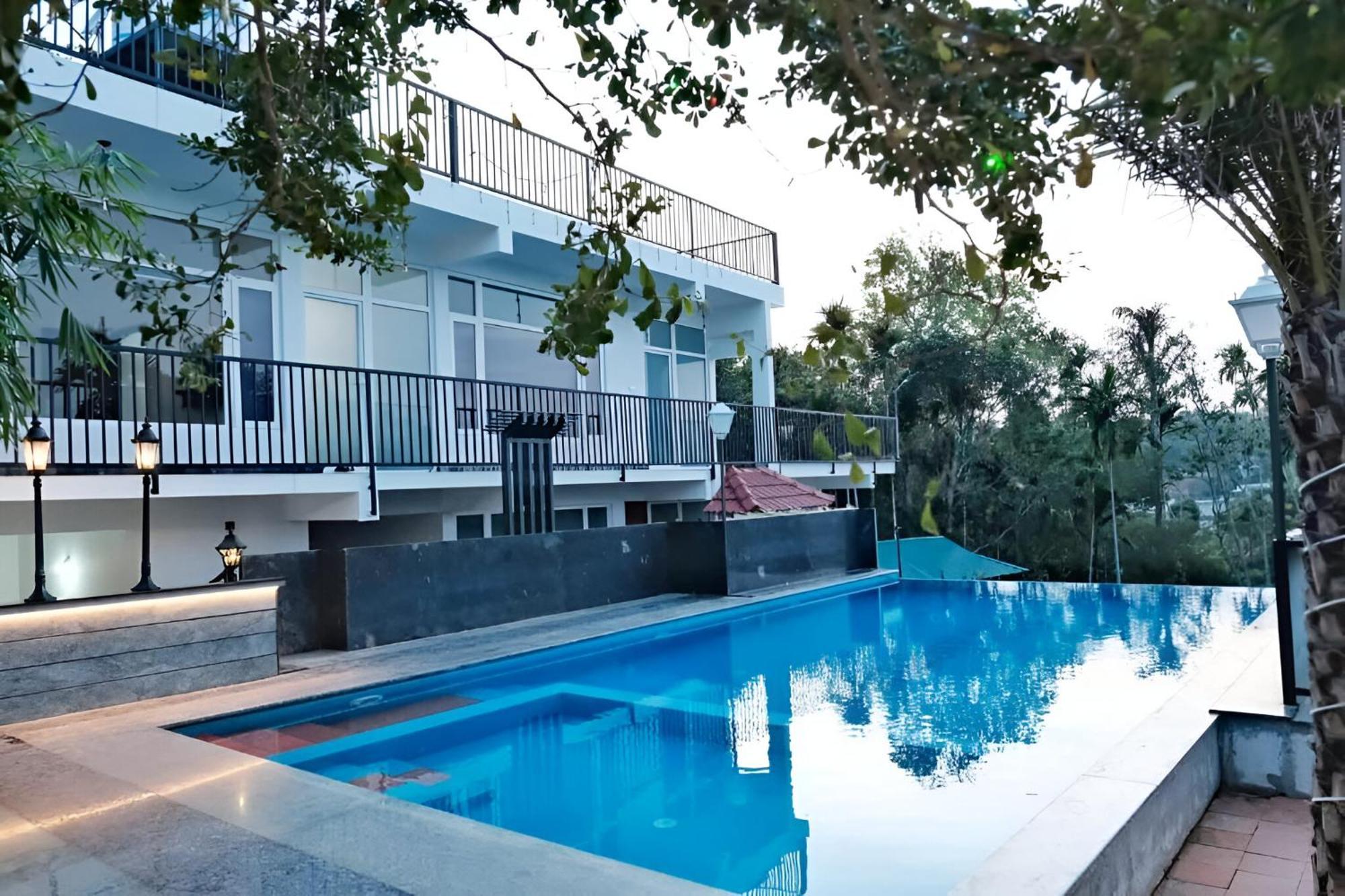 Valentine Holidays Sultan Bathery Exterior photo